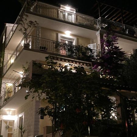 דוגי ראט Guest House Adria מראה חיצוני תמונה