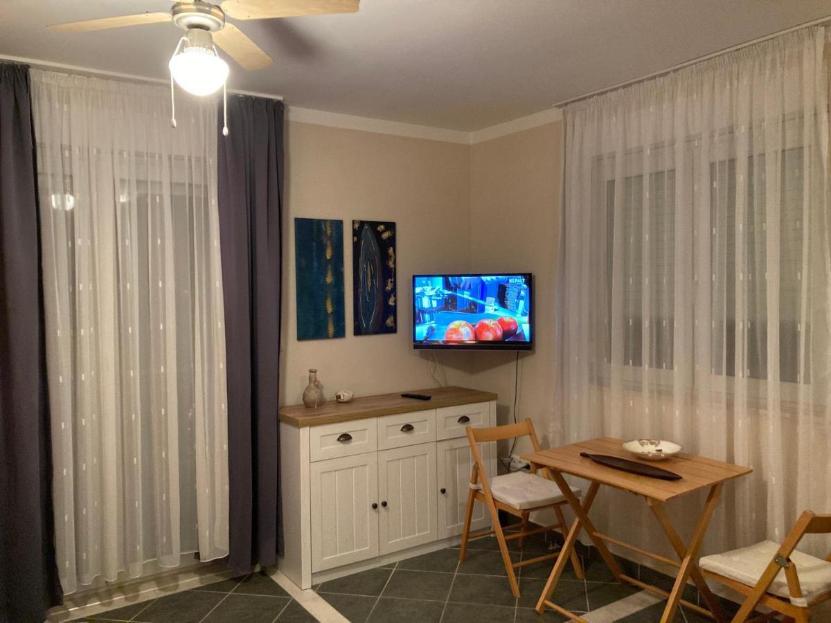 דוגי ראט Guest House Adria מראה חיצוני תמונה