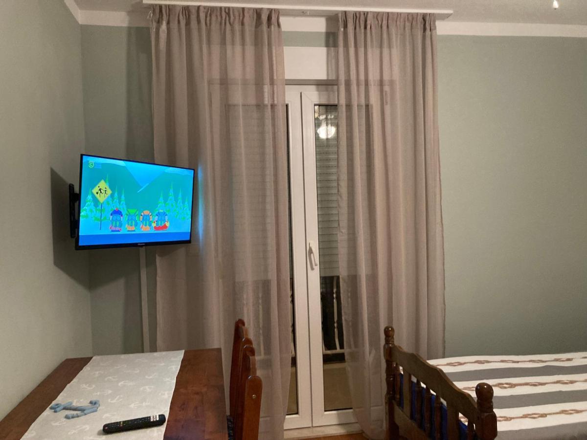 דוגי ראט Guest House Adria מראה חיצוני תמונה