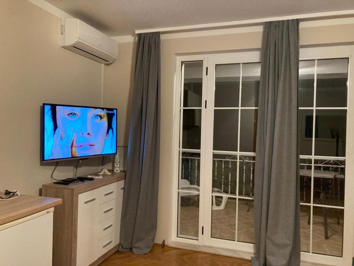 דוגי ראט Guest House Adria מראה חיצוני תמונה
