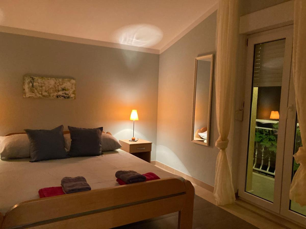 דוגי ראט Guest House Adria מראה חיצוני תמונה