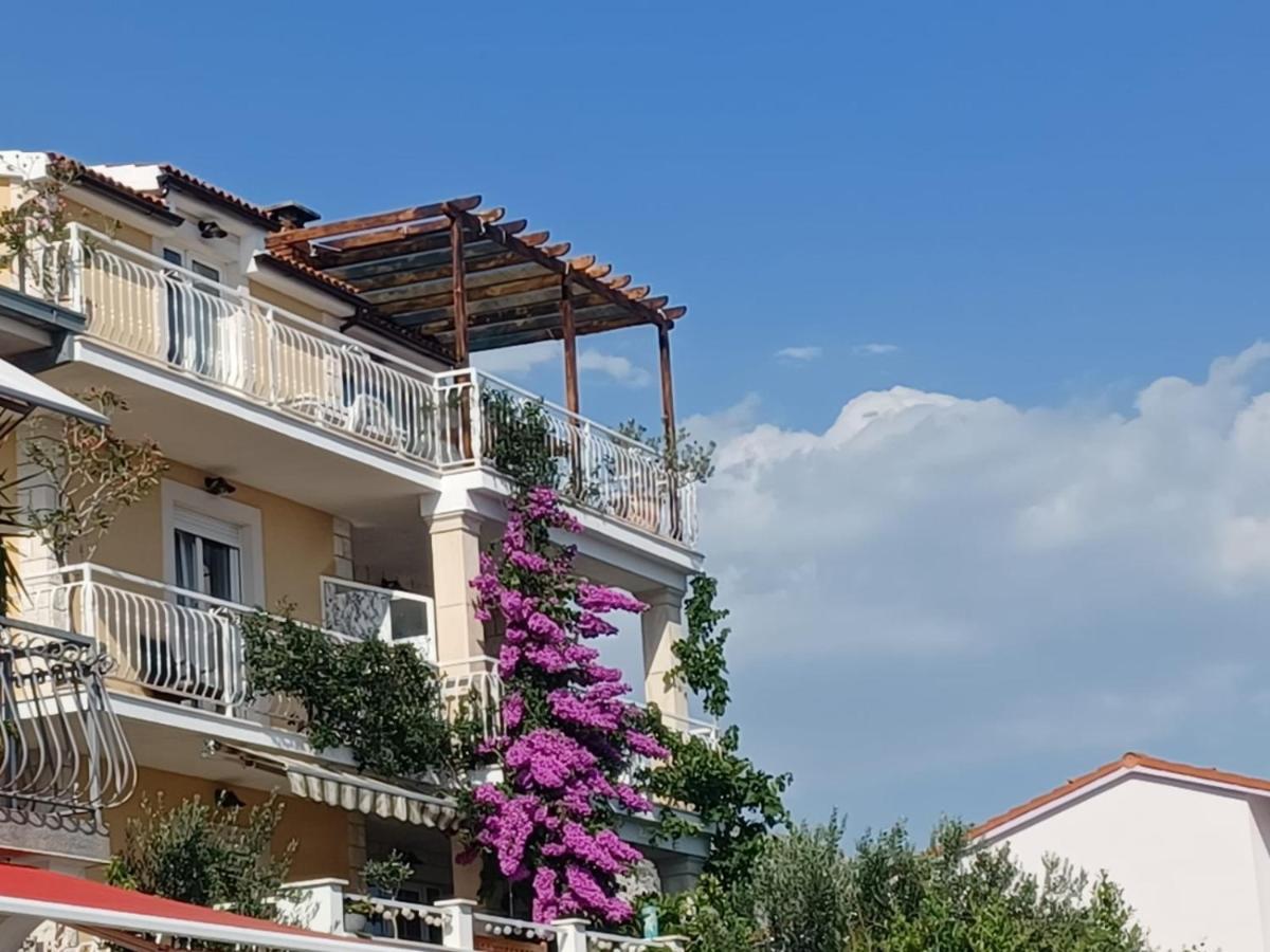 דוגי ראט Guest House Adria מראה חיצוני תמונה