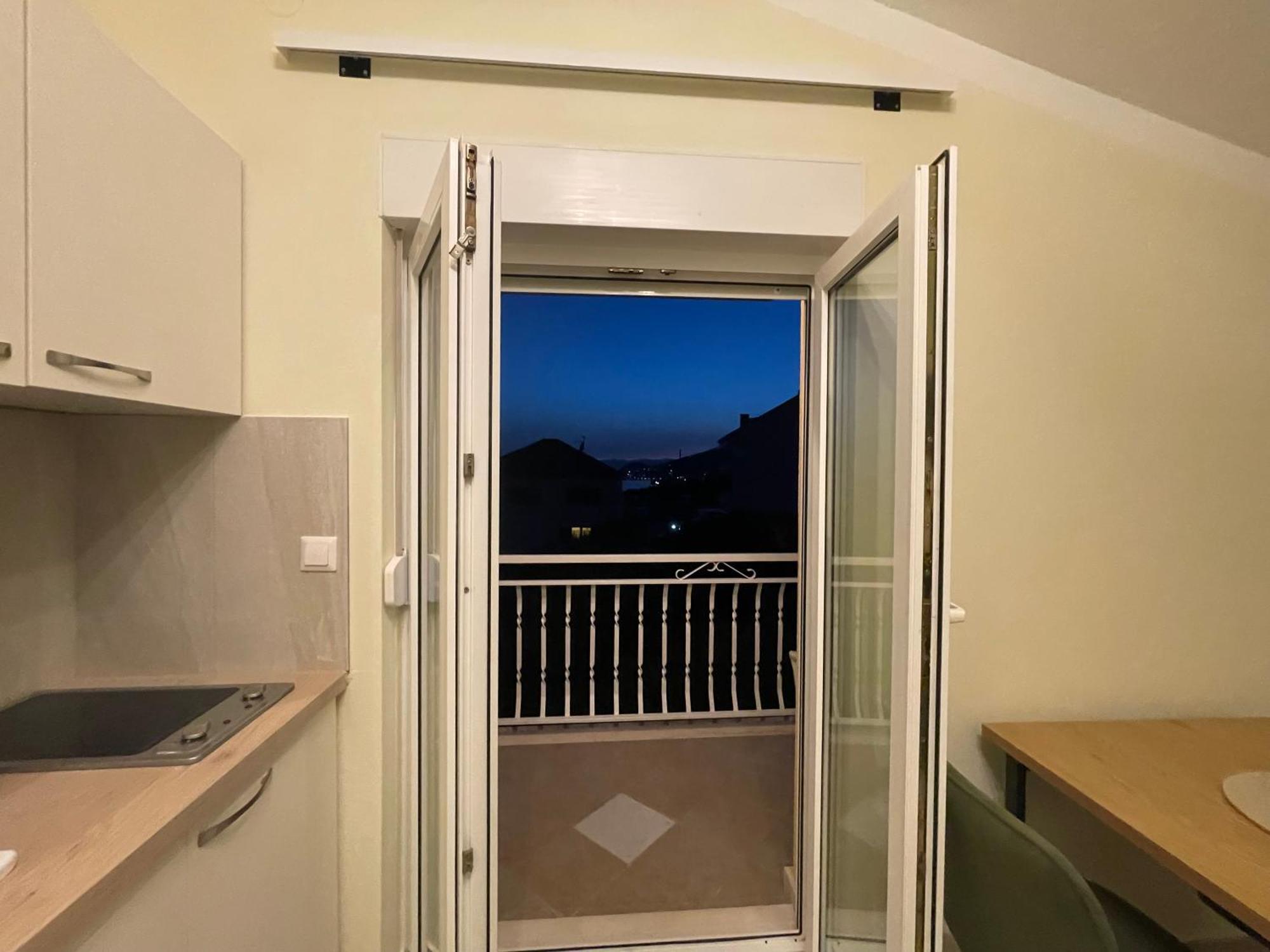 דוגי ראט Guest House Adria מראה חיצוני תמונה