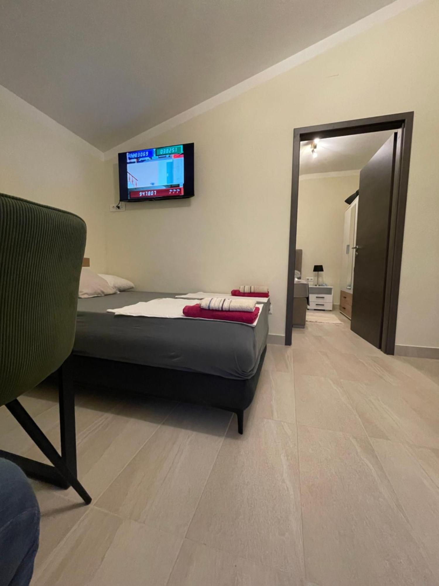 דוגי ראט Guest House Adria מראה חיצוני תמונה