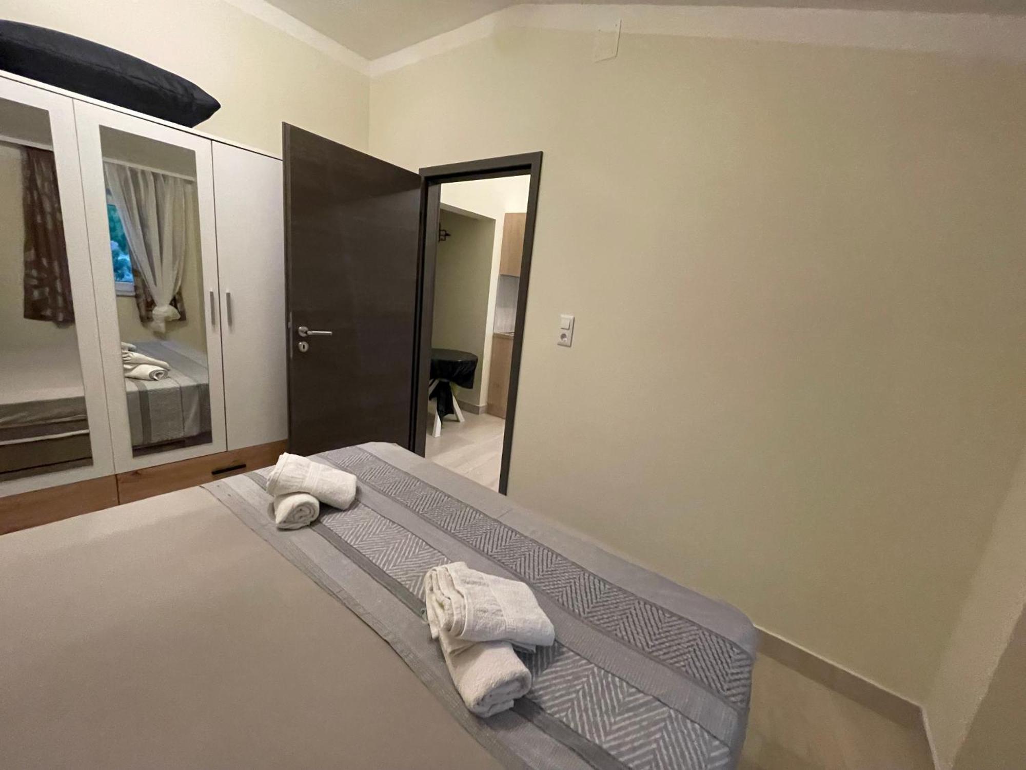 דוגי ראט Guest House Adria מראה חיצוני תמונה