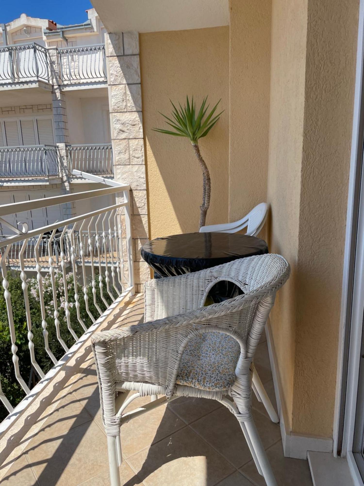 דוגי ראט Guest House Adria מראה חיצוני תמונה